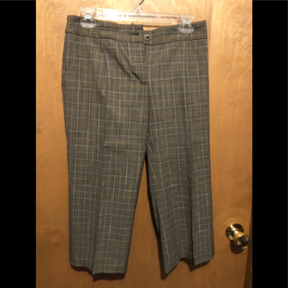 Wide leg Capri slacks